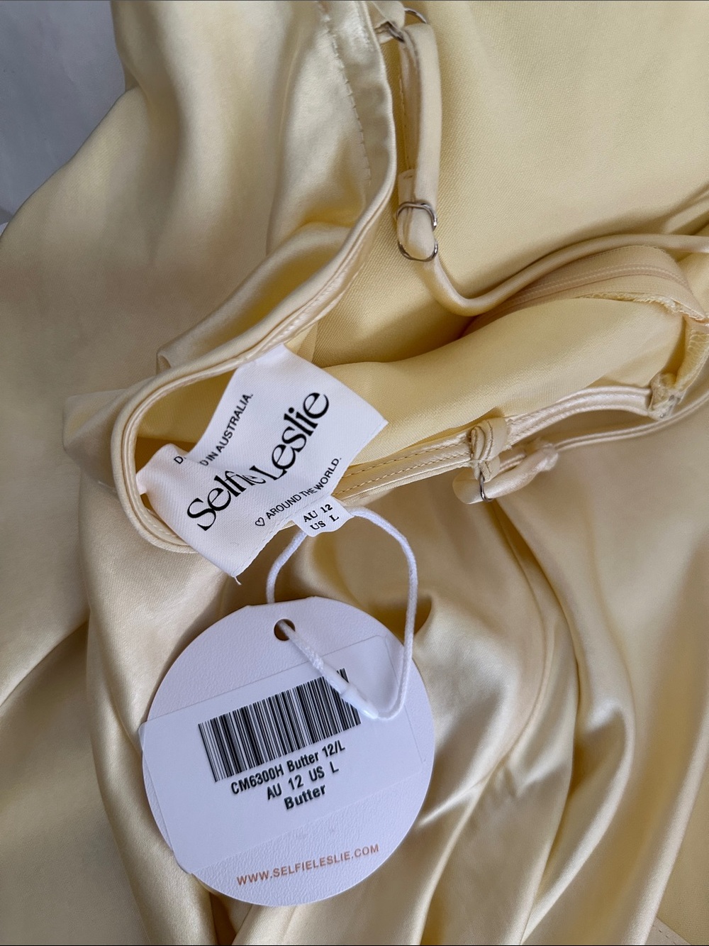 Selfie Leslie Carmel One-Shoulder Satin Dress in Butter yellow - Picture 11 of 11